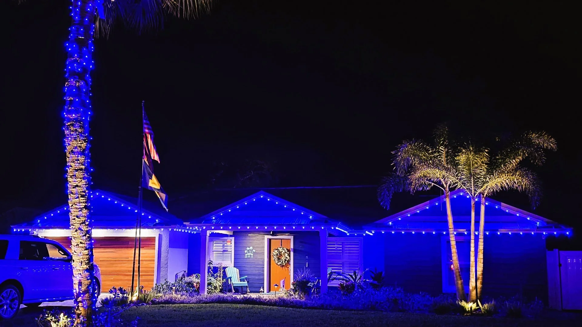 Should You Go with White or Colored Holiday Lights?